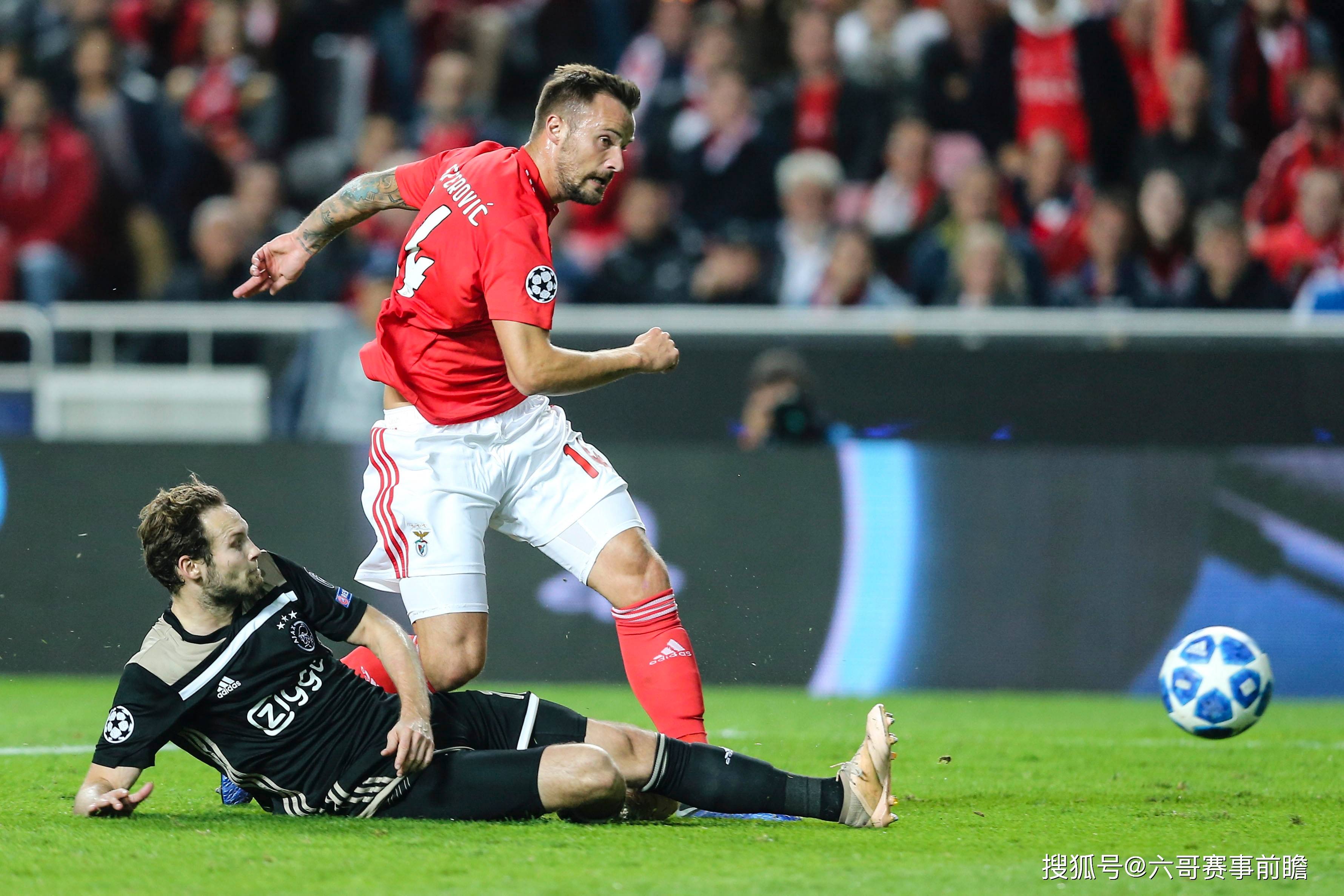 关于葡萄牙利斯本竞技主帅公开表态，球队发展方向明确的信息