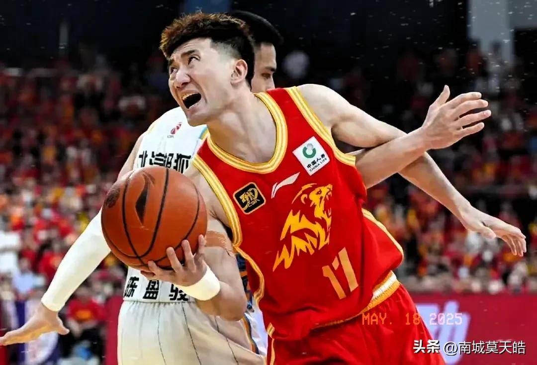 山东男篮实现绝地反击击败北京队,夺冠 山东男篮实现绝地反击击败北京队,夺冠