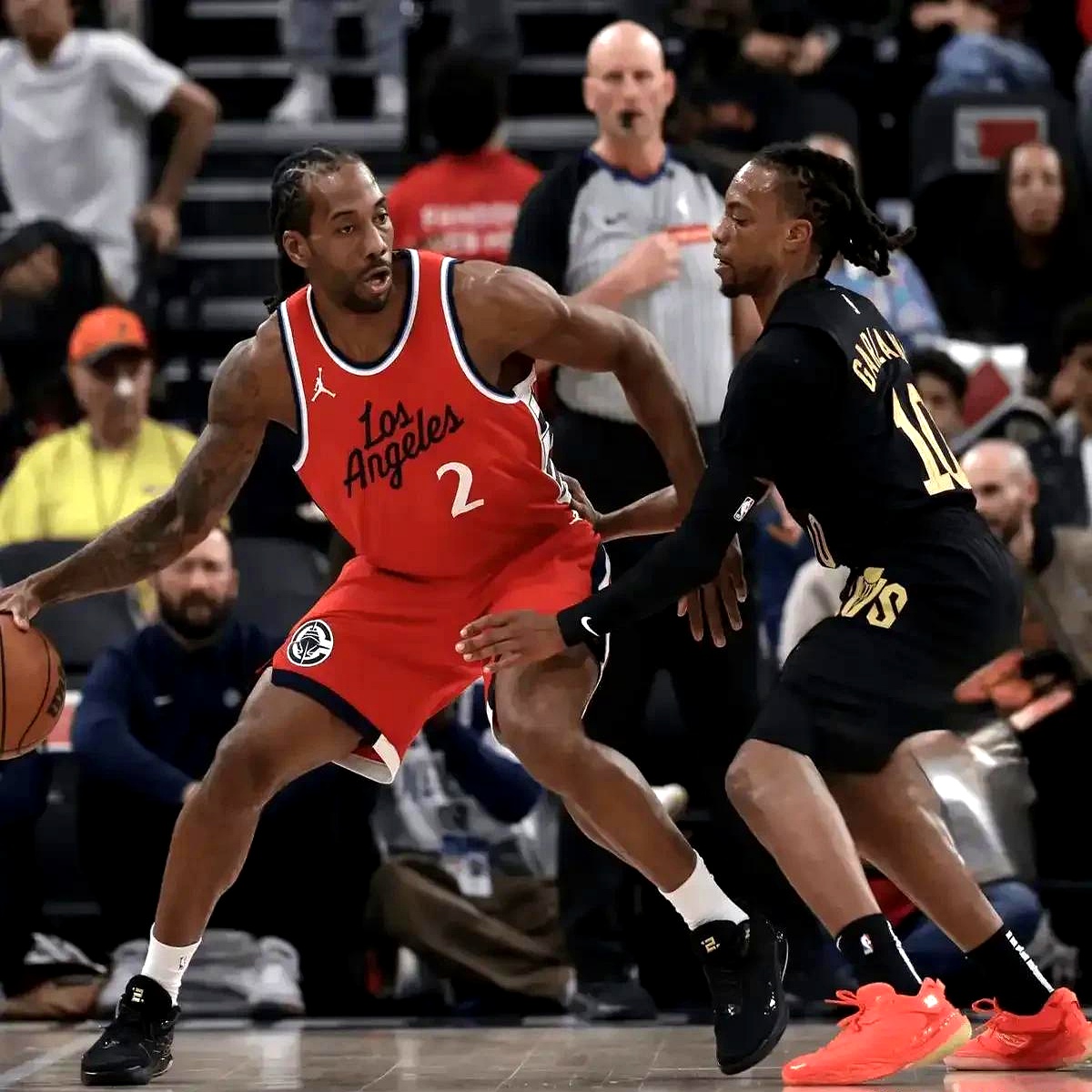 包含猛龙大胜人，范弗利特三分无敌，全队互相激励的词条