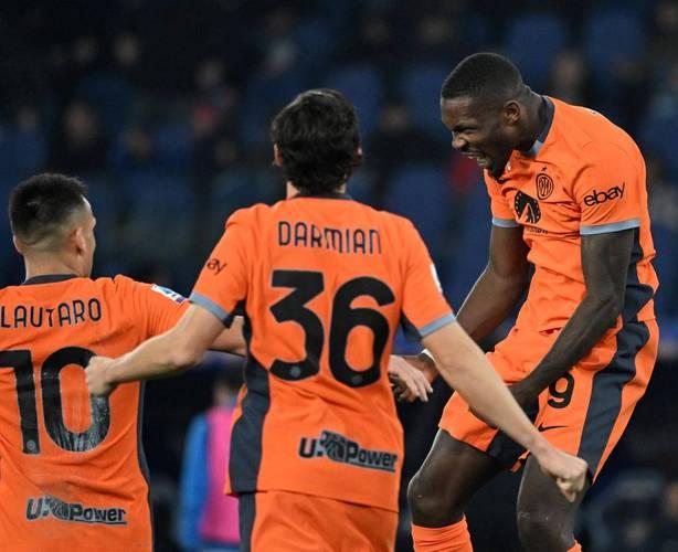 包含国际米兰客场获胜,继续领跑积分榜的词条 包含国际米兰客场获胜,继续领跑积分榜的词条