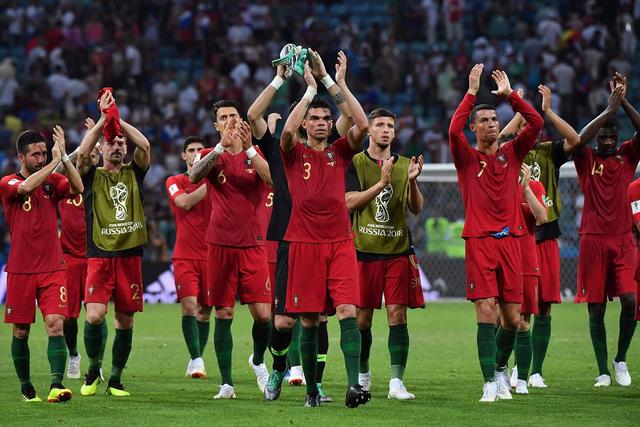 葡萄牙国家队战胜荷兰，成功晋级下一轮比赛