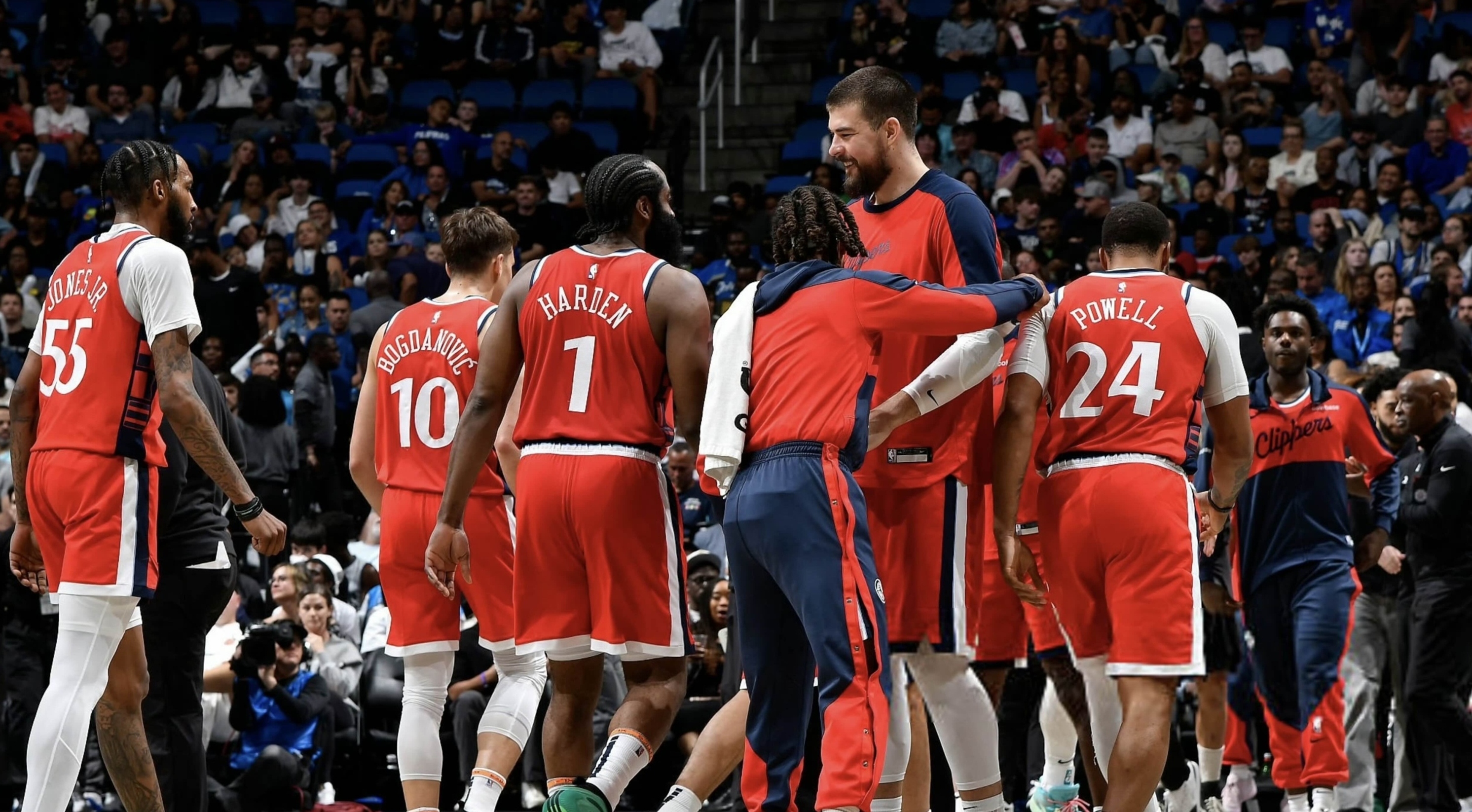 快船战胜篮网，乔治砍下29分的简单介绍