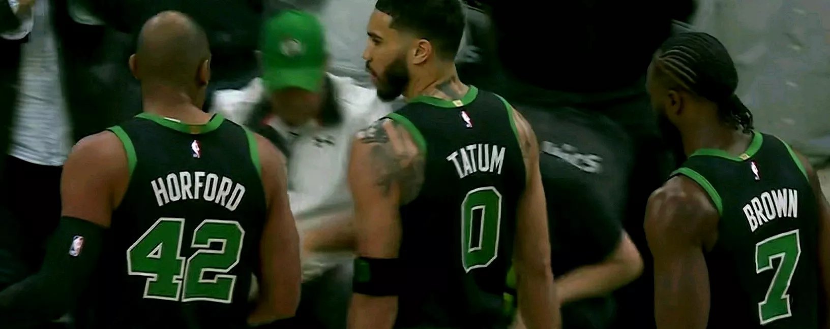 凯尔特人惨败雷霆，威少状态回勇