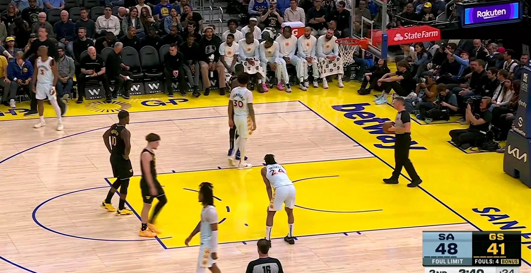 太阳战胜马刺取得两连胜