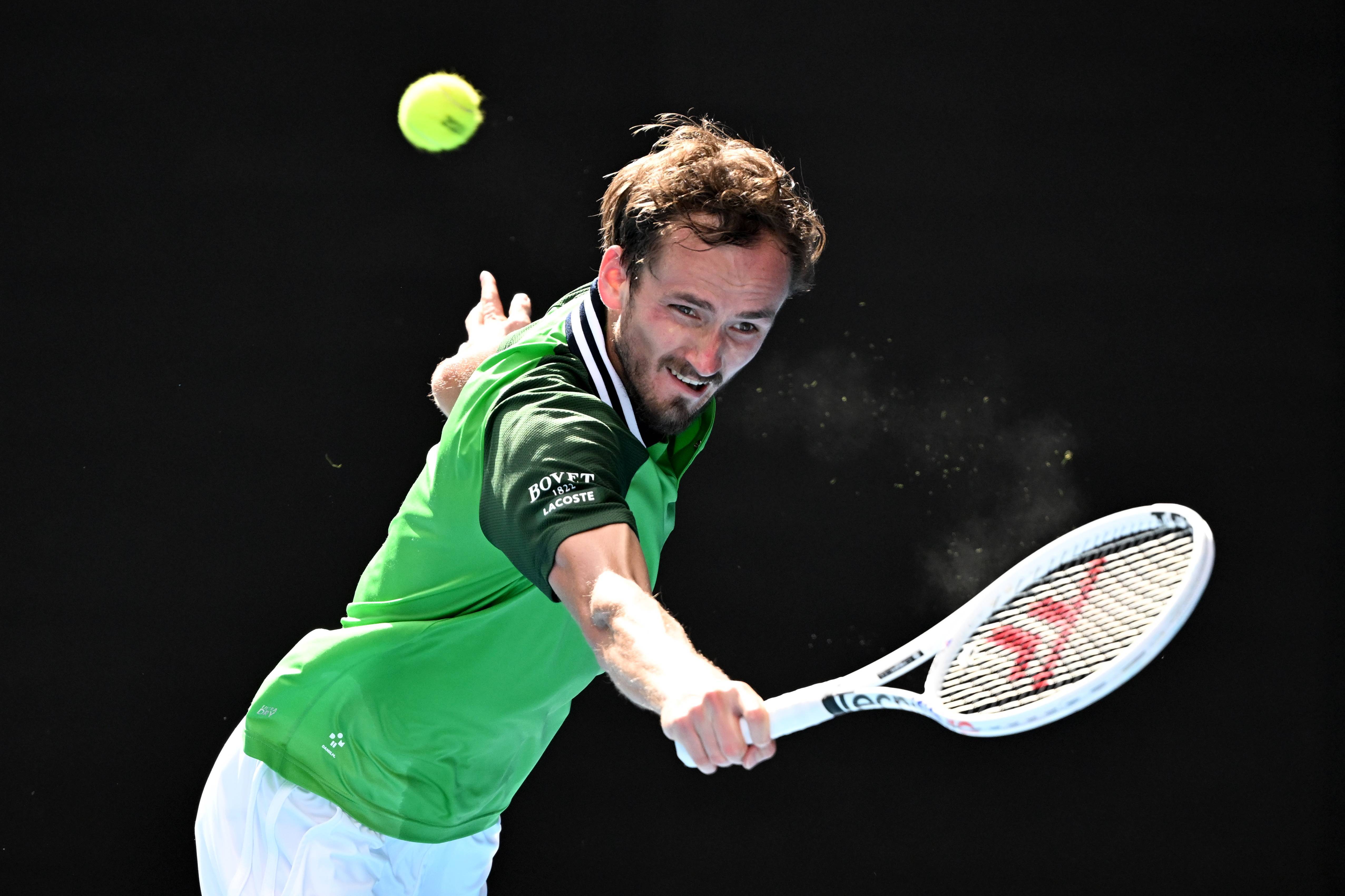 德国网球队横扫英国网球队,梅德韦杰夫关键制胜的简单介绍 德国网球队横扫英国网球队,梅德韦杰夫关键制胜的简单介绍