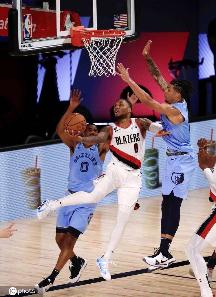 山西队完胜灰熊，利拉德关键制胜