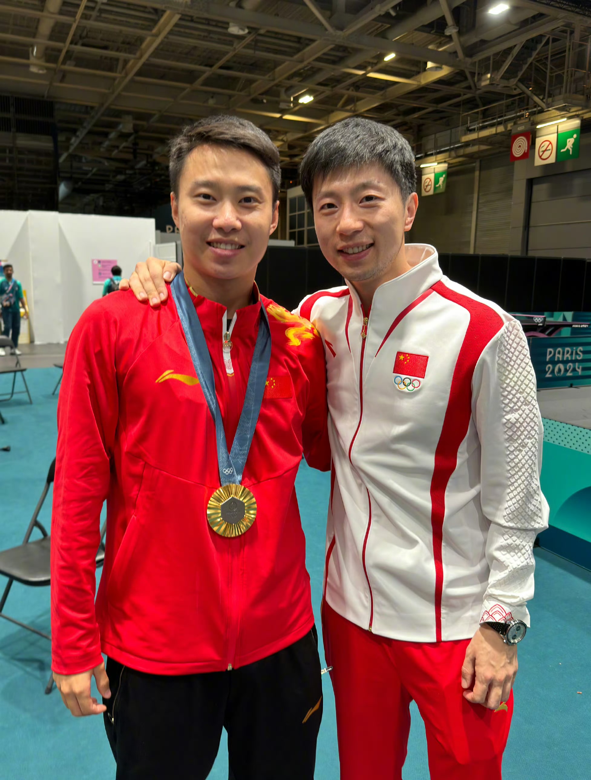 中国队险胜法国队，马龙惊艳四座