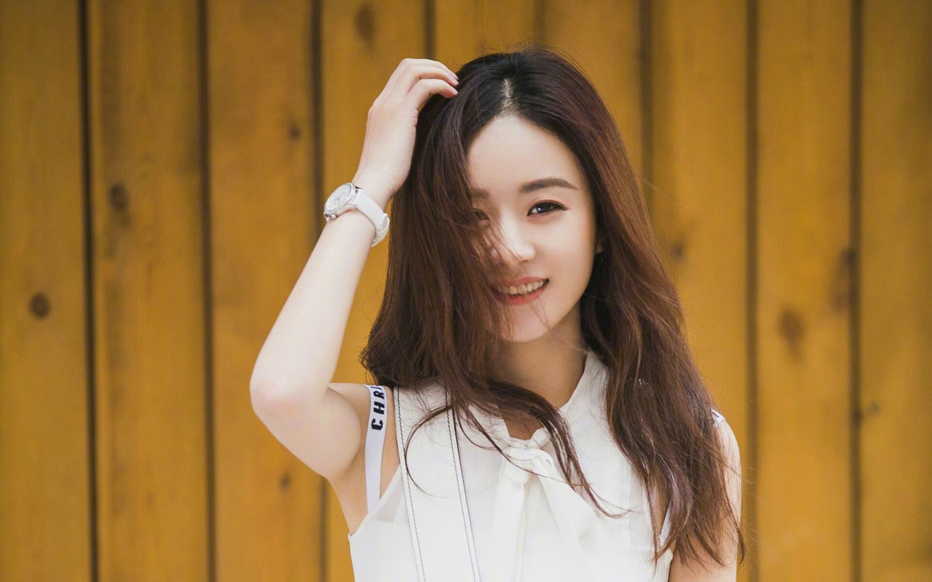 丹麦血拼乌克兰，门迪成为关键先生，在战火与足球之间