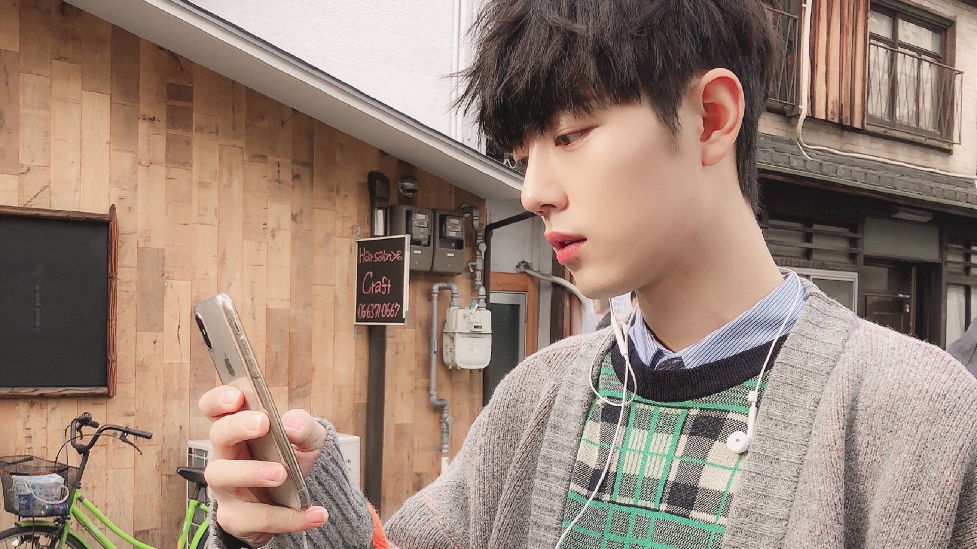 跨越东西方的对决，德罗赞终场绝杀，铸就篮球传奇